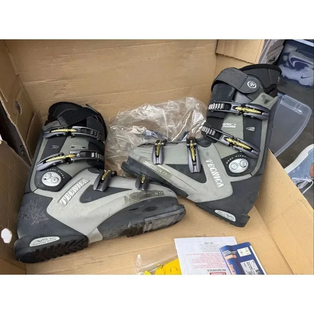 Tecnica Men's Size 11 Rival 9 Ski Boots Black Gray Winter Outdoor Sport